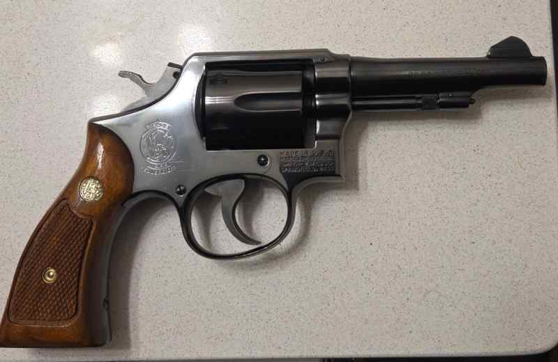 Smith &amp; wesson 10-5 38 Special mint