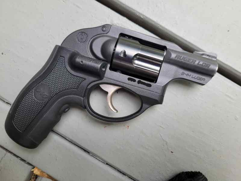 Ruger LCR 9mm with Crimson Trace 