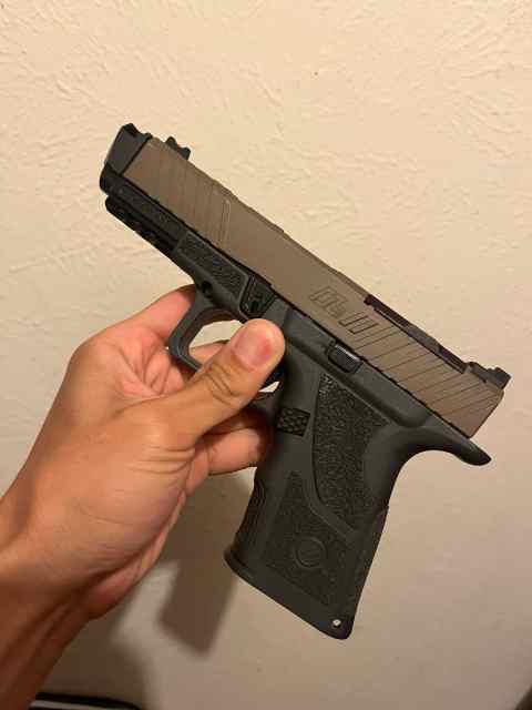 Zev OZ9C