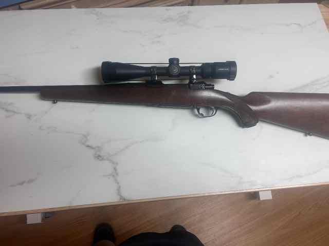 Ruger M-77 with tang safety 