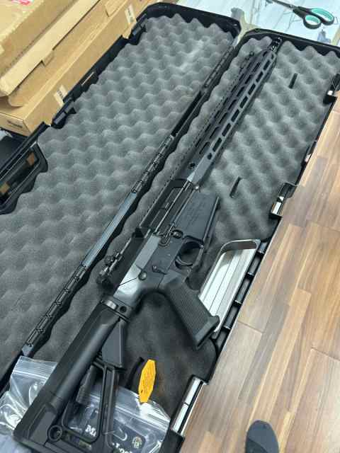 Brand New Knights Armament SR25 16&quot; 308 APC