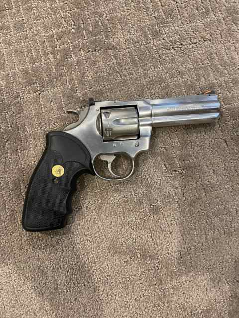 Colt Cobra .357